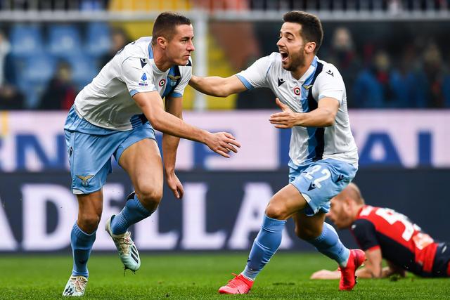 官方：国米与28岁邓弗里斯续约至2028年6月